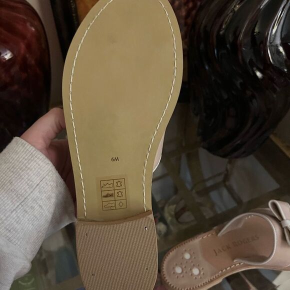 Elegant Tan Women's Sandals-Jack Rogers size 6 - Picture 3 of 3